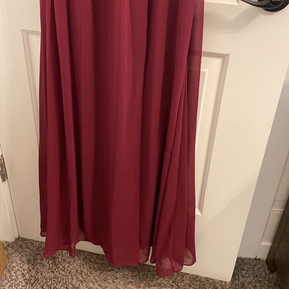 Maroon formal dress - Picture 7 of 17
